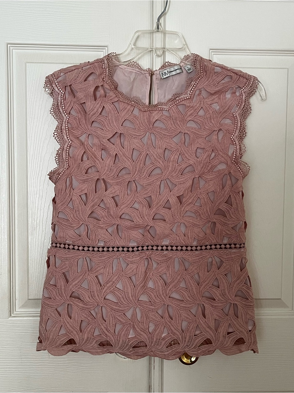 Neiman Marcus pink lace Blouse L Preowned